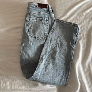 Curvy high rise ripped mom jeans
